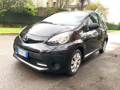 usata Toyota Aygo 1.0 12V VVT-i 5 porte Lounge Connect