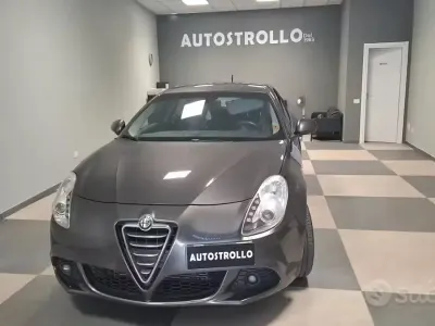 Usata Alfa Romeo Giulietta Distinctive 105 CV (77 kW) 2013 Grigio Utilitaria