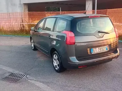Usata Peugeot 5008