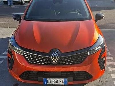 Usata Renault Clio V Evolution 101 CV (74 kW) 2024 Arancione Berlina