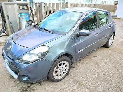 Usata Renault Clio II 2010 Blu Berlina