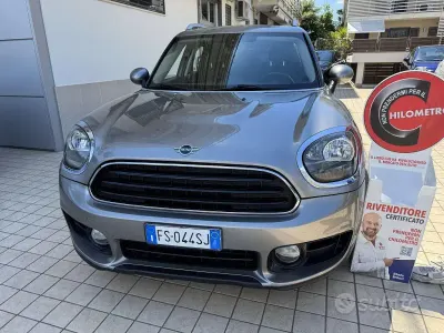 Usado Mini One D Countryman 116 CV (85 kW) 2018 Gris SUV