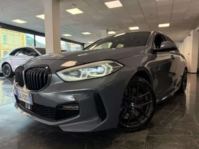 Usata BMW 116 M Sport 116 CV (85 kW) 2020 Grigio scuro Utilitaria