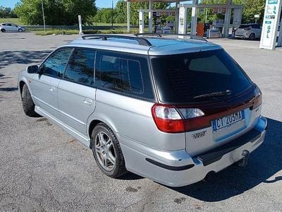 Usata Subaru Legacy 156 CV (114 kW) 2000 Grigio Station wagon
