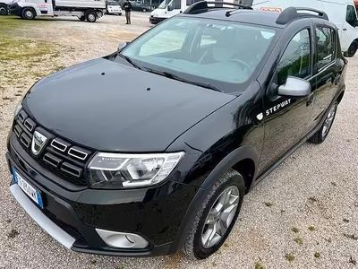 Usata Dacia Sandero Comfort 90 CV (66 kW) 2019 Nero Berlina