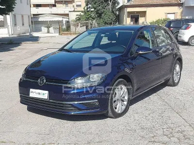 Używany VW Golf VII Business 116 KM (85 kW) 2018 Niebieski Hatchback