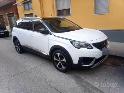 Usata Peugeot 5008 131 CV (96 kW) 2019 Bianco SUV