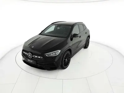 Usata Mercedes GLA200 Premium 150 CV (110 kW) 2023 Nero SUV