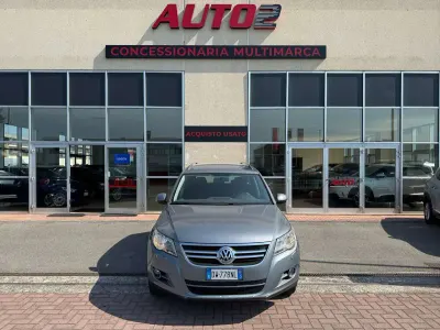 Usata VW Tiguan 140 CV (102 kW) 2009 Grigio SUV