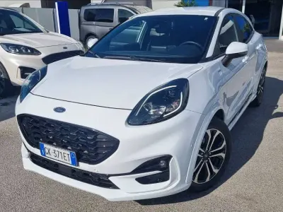 Usata Ford Puma ST-Line 125 CV (91 kW) 2022 Frozen whi SUV