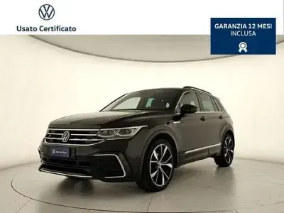 Usata VW Tiguan R-line 150 CV (110 kW) 2023 Bianco SUV