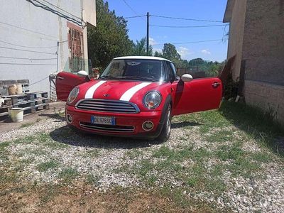 Usata Mini Cooper 120 CV (88 kW) 2006 Rosso Utilitaria