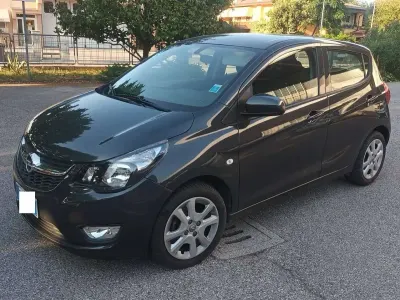 Usata Opel Karl Cosmo 75 CV (55 kW) 2017 Nero metallizzato Utilitaria