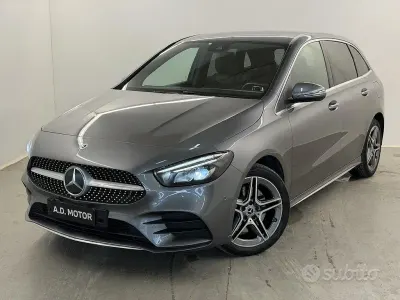 Usata Mercedes B250 160 CV (117 kW) 2022 Grigio Monovolume