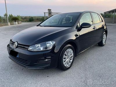 Usata VW Golf VII Trendline 110 CV (80 kW) 2016 Nero Berlina