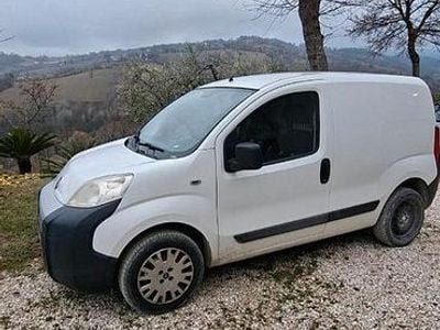 Begagnad Fiat Fiorino 77 HK (56 kW) 2015 Vit Minibuss