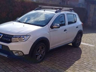 Usata Dacia Sandero Stepway 90 CV (66 kW) 2016 Bianco Berlina