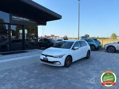 Usata VW Golf VIII 110 CV (80 kW) 2021 Bianco Berlina