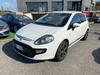 Usata Fiat Grande Punto S 69 CV (50 kW) 2011 Utilitaria