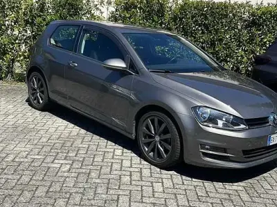 Usata VW Golf VII Highline 105 CV (77 kW) 2015 Indium grey Berlina