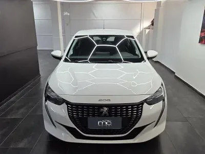 Usata Peugeot 208 Active 102 CV (75 kW) 2021 Bianco Utilitaria