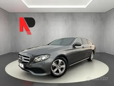 Usata Mercedes E220 Business 194 CV (142 kW) 2017 Grigio Station wagon