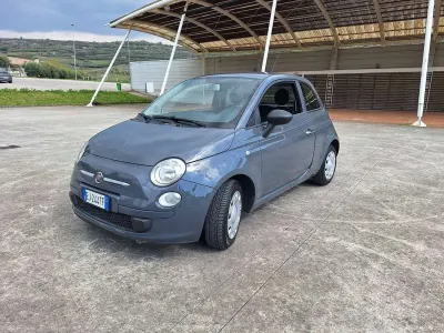 Usata Fiat 500 Pop 69 CV (50 kW) 2011 Blu/azzurro Utilitaria