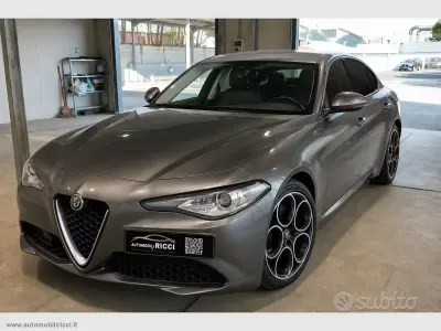 Usata Alfa Romeo Giulia 160 CV (117 kW) 2020 Grigio Berlina