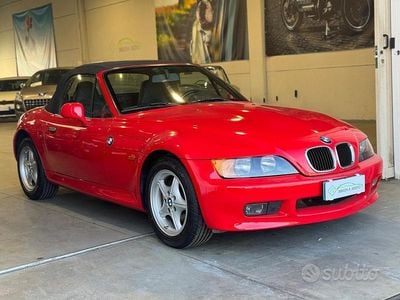 Begagnad BMW Z3 116 HK (85 kW) 1999 Röd Cab