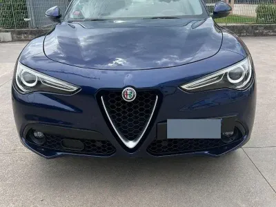 Usata Alfa Romeo Stelvio Executive 210 CV (154 kW) 2017 Bluazzurro SUV