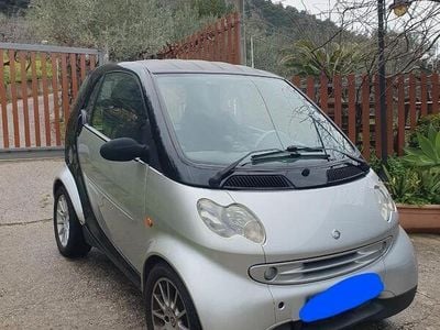 Usata 2004 Smart ForTwo Coupé Utilitaria | 3500 € (Molto cara)
