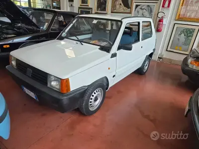Usata Fiat Panda Young 54 CV (39 kW) 1999 Bianco Berlina