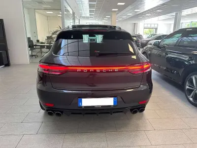 Usata Porsche Macan 245 CV (180 kW) 2019 Grigio SUV