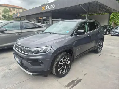 Usata Jeep Compass Limited 131 CV (96 kW) 2023 Grigio/tetto nero SUV