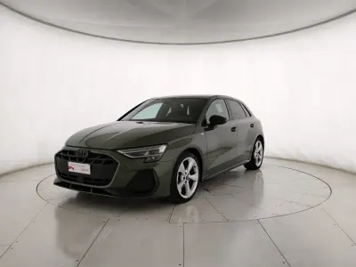 Begagnad Audi A3 S-Line 150 HK (110 kW) 2025 Grön Sedan