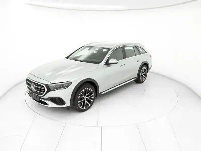 Nuova Mercedes 300 Advanced Plus 313 CV (230 kW) 2026 Argento Station wagon