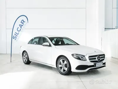 Begagnad Mercedes E200 Exclusive 150 HK (110 kW) 2018 Vit Sedan