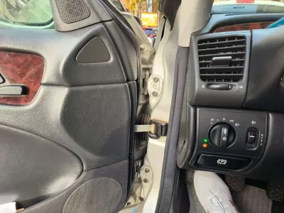 Usata Mercedes 200 192 CV (141 kW) 2000 Argento Cabrio