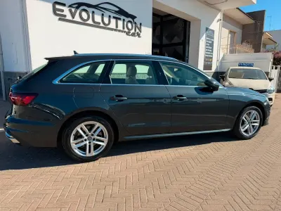 Usata Audi A4 Comfort 135 CV (99 kW) 2020 Nero Station wagon