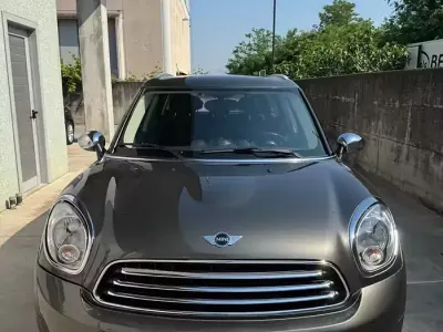 Usata Mini Cooper Countryman 122 CV (89 kW) 2013 Grigio SUV