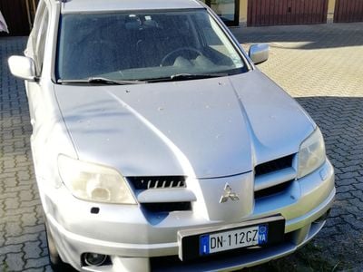 Usata Mitsubishi Outlander 147 CV (108 kW) 2008 Grigio SUV
