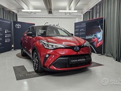 Usata Toyota C-HR Trend 152 CV (111 kW) 2021 Emotional red & black SUV