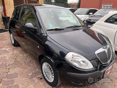 usata Lancia Ypsilon 1.2 16V Argento