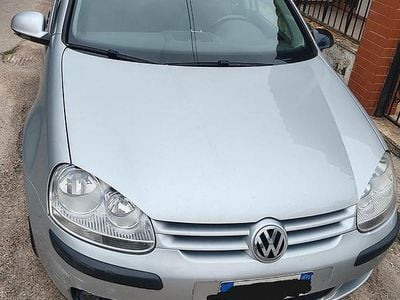 Usata VW Golf IV 2004 Grigio Berlina