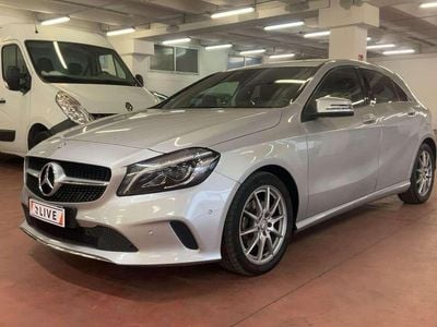 Usata Mercedes A180 Premium 122 CV (89 kW) 2016 Argento Berlina