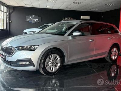 Usata Skoda Octavia 150 CV (110 kW) 2022 Grigio Station wagon