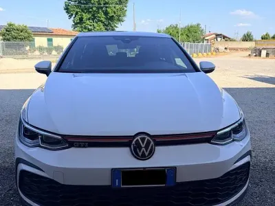 Usata VW Golf VIII GTI 245 CV (180 kW) 2023 Bianco Berlina