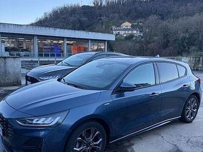 Usata Ford Focus ST-Line 125 CV (91 kW) 2022 Blu/azzurro Berlina