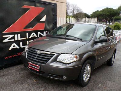 usata Chrysler Voyager 2.8 crd ..UNICO PROPRIETARIO..QUALSIASI PROVA..