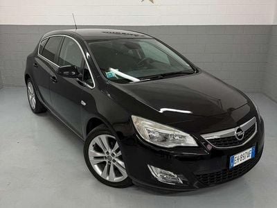 Usata Opel Astra Cosmo 140 CV (102 kW) 2011 Other Berlina